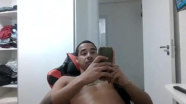 JUNINHOLEKE online show from 6, 10, 2025
