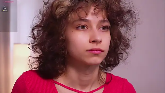 Snapshot of MimiLicks chatting on 8, 10, 2025 MimiLicks online show from 8, 10, 2025