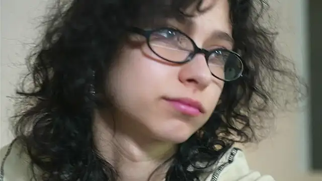 Snapshot of MimiLicks chatting on 28, 10, 2025 MimiLicks online show from 28, 10, 2025