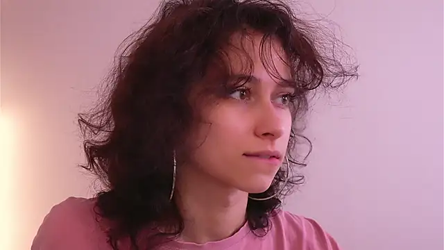 Snapshot of MimiLicks chatting on 25, 11, 2025 MimiLicks online show from 25, 11, 2025