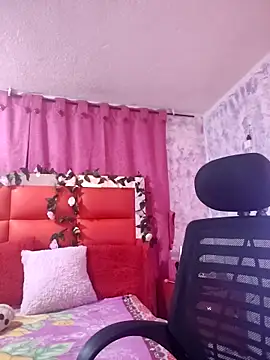 Snapshot of Kitty_Melodi chatting on 23, 10, 2025 Kitty Melodi online show from 23, 10, 2025