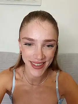 Snapshot of TeaseRosie chatting on 28, 9, 2025 TeaseRosie online show from 28, 9, 2025