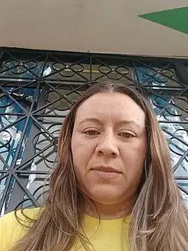 Snapshot of Hannah-colx chatting on 5, 7, 2026 Hannah-colx online show from 5, 7, 2026