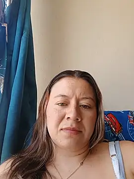 Snapshot of Hannah-colx chatting on 6, 7, 2026 Hannah-colx online show from 6, 7, 2026