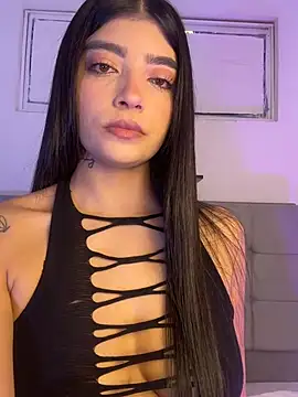 Snapshot of Sarahlopezz chatting on 23, 6, 2026 Sarahlopezz online show from 23, 6, 2026