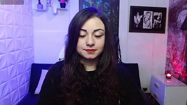 Eva Roussell online show from 31, 10, 2025