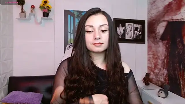 Snapshot of Eva_Roussell chatting on 21, 4, 2026 Eva Roussell online show from 21, 4, 2026