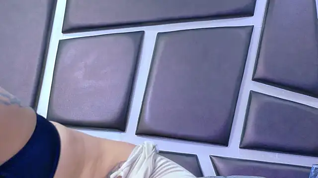 EmilieLake online show from 9, 6, 2026
