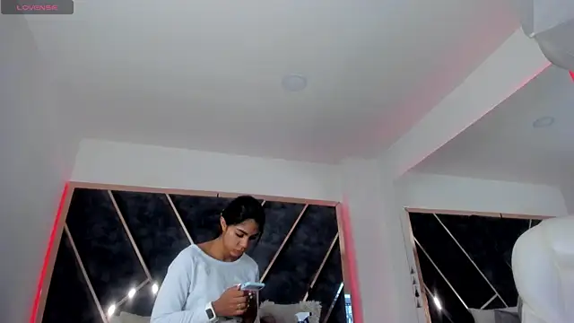 SusanaHenao online show from 24, 3, 2026