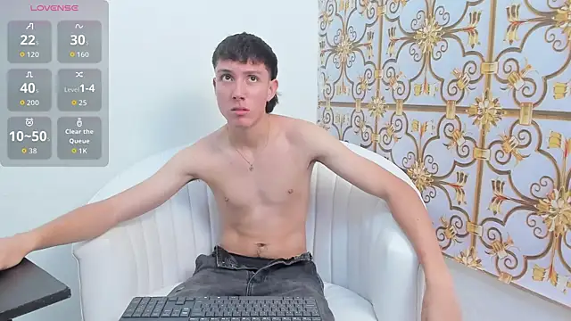 LittleDanny  online show from 24, 10, 2025