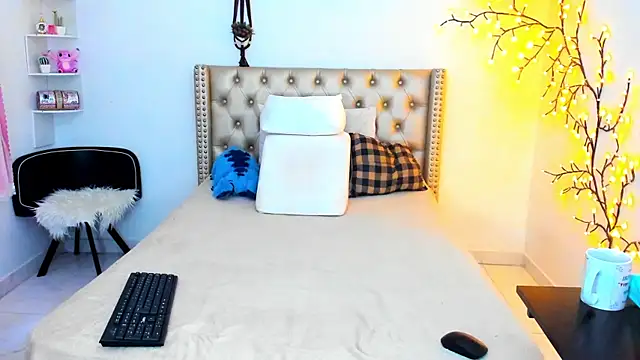 LenaStylesOA online show from 13, 11, 2025