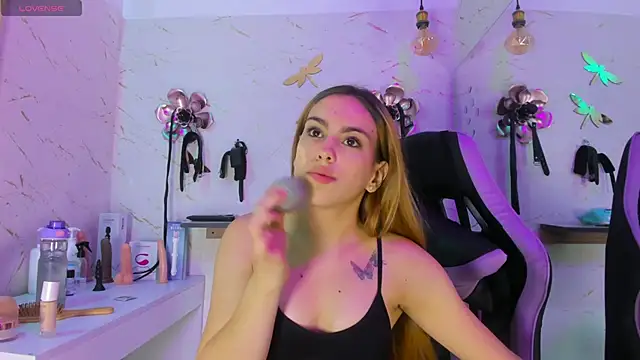 Natasha-Adams online show from 7, 4, 2026