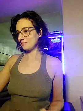 Tomiriss online show from 12, 9, 2025