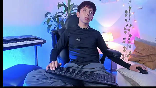 Hyunjin Son online show from 11, 4, 2026