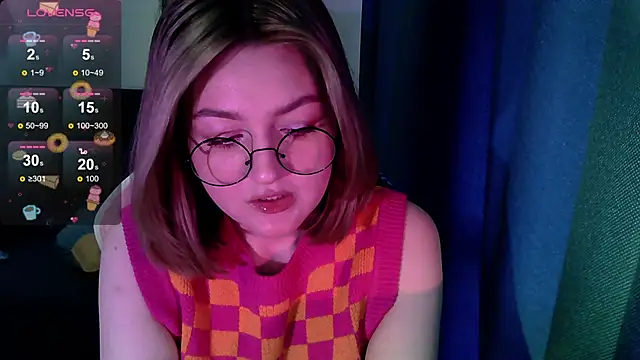Snapshot of cute1stranger chatting on 14, 9, 2025 cute1stranger online show from 14, 9, 2025