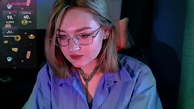 Snapshot of cute1stranger chatting on 23, 9, 2025 cute1stranger online show from 23, 9, 2025