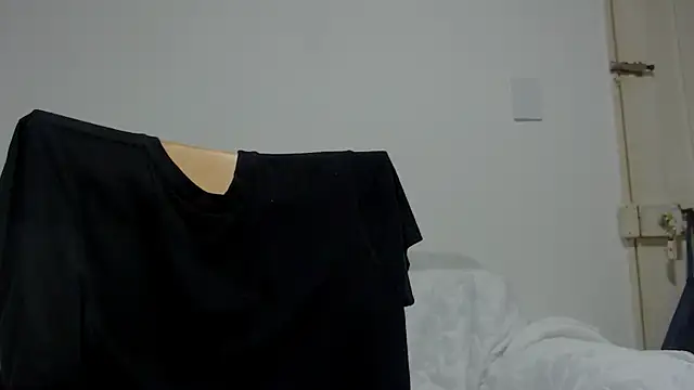 Snapshot of Rocky_Muscle chatting on 11, 7, 2026 Rocky Muscle online show from 11, 7, 2026