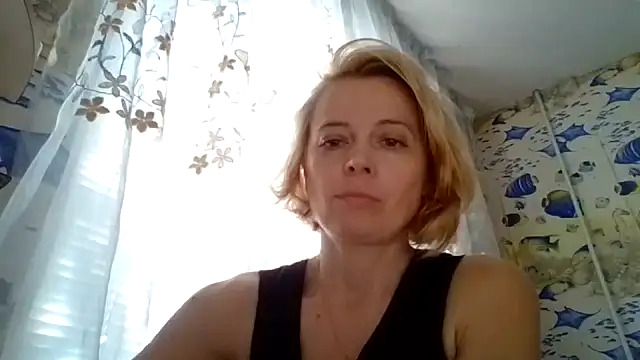 Snapshot of LiluXRose chatting on 19, 9, 2025 LiluXRose online show from 19, 9, 2025