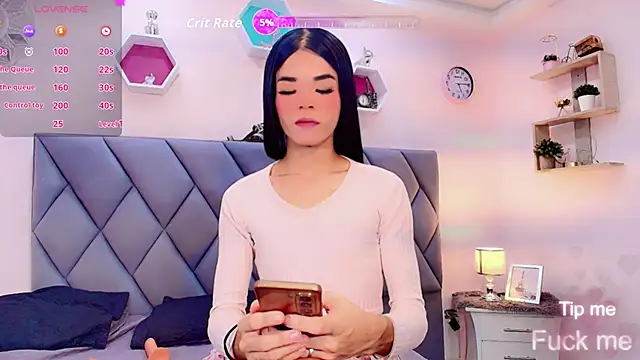 Amira Ember online show from 9, 9, 2025