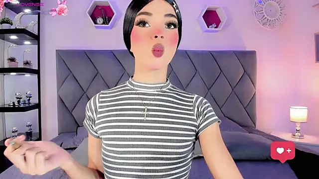Snapshot of Amira_Ember chatting on 8, 6, 2026 Amira Ember online show from 8, 6, 2026