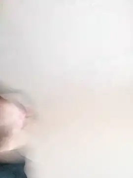 Snapshot of Hahahhdsj112 chatting on 7, 11, 2025 Hahahhdsj112 online show from 7, 11, 2025