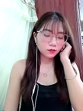 MyMy08 online show from 15, 12, 2025