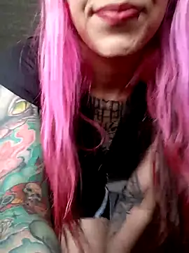 Snapshot of Meganhynde chatting on 26, 9, 2025 Meganhynde online show from 26, 9, 2025