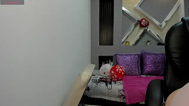 roxana santini online show from 9, 10, 2025