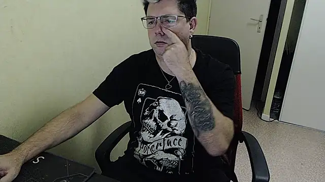 blueandwhite1 online show from 3, 12, 2024