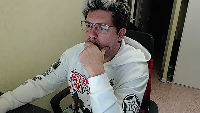 blueandwhite1 online show from 3, 1, 2025