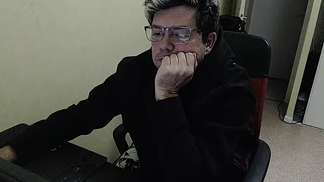 blueandwhite1 online show from 17, 1, 2025