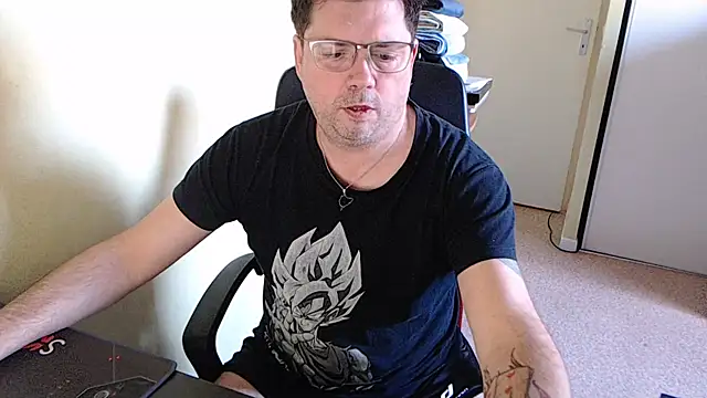 blueandwhite1 online show from 5, 2, 2025