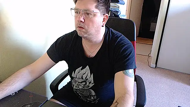 blueandwhite1 online show from 6, 2, 2025