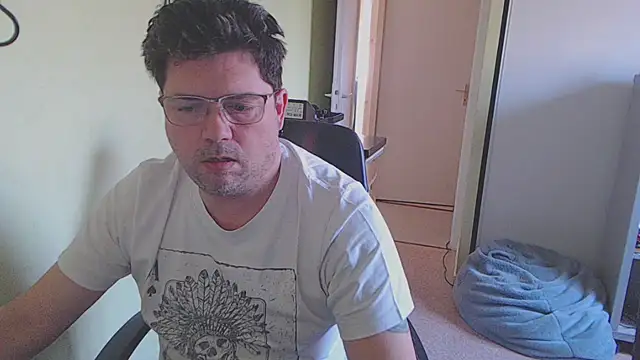 blueandwhite1 online show from 19, 2, 2025