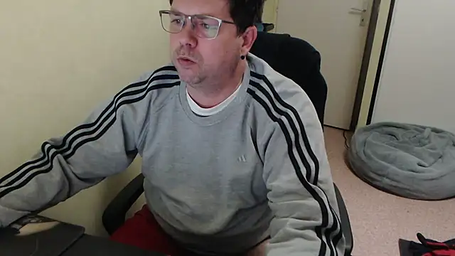 blueandwhite1 online show from 1, 3, 2025