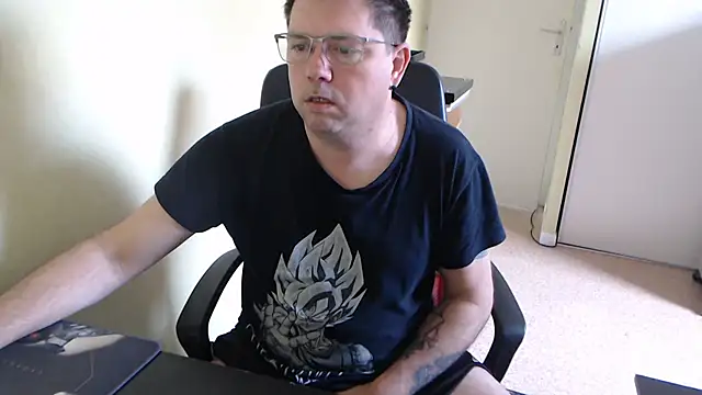 blueandwhite1 online show from 19, 3, 2025