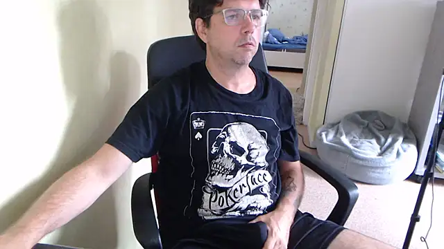 blueandwhite1 online show from 30, 7, 2026