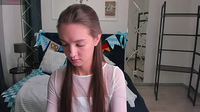 LoraSunnyy online show from 28, 9, 2025