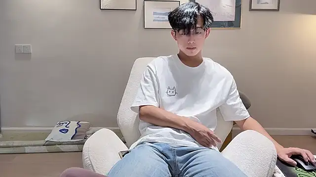 Snapshot of STxuguanhan chatting on 18, 9, 2025 STxuguanhan online show from 18, 9, 2025