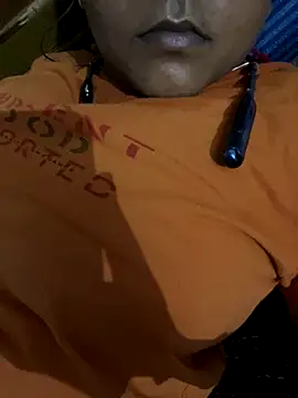 Snapshot of WildKavya chatting on 8, 9, 2025 WildKavya online show from 8, 9, 2025