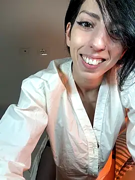 Snapshot of flowermadness chatting on 22, 11, 2025 flowermadness online show from 22, 11, 2025