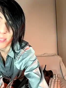 Snapshot of flowermadness chatting on 4, 12, 2025 flowermadness online show from 4, 12, 2025