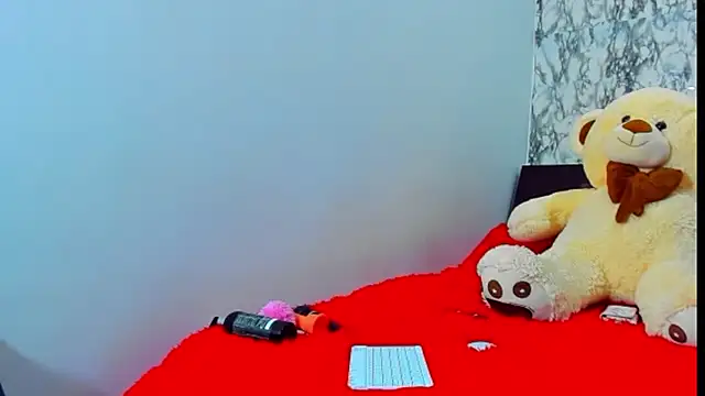 Snapshot of maia_bronce chatting on 23, 9, 2025 maia bronce online show from 23, 9, 2025