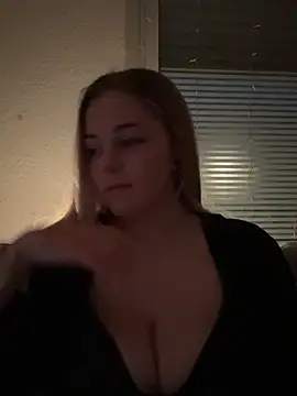 ItsLxsa online show from 18, 4, 2026