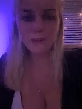 Snapshot of ItsLxsa chatting on 28, 7, 2026 ItsLxsa online show from 28, 7, 2026