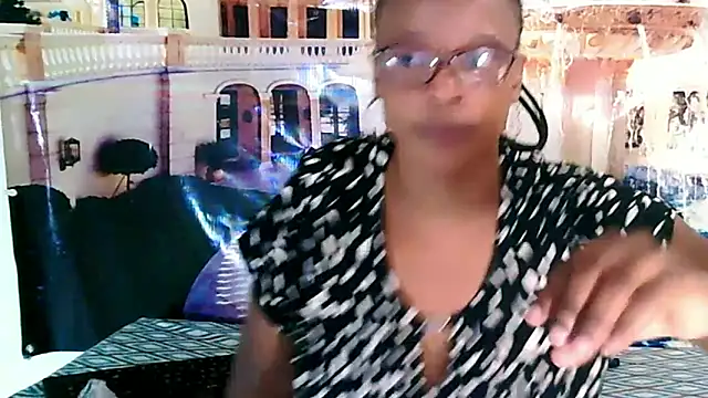 Snapshot of EbonyBloom69 chatting on 2, 2, 2026 EbonyBloom69 online show from 2, 2, 2026