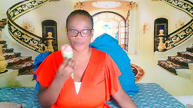 Snapshot of EbonyBloom69 chatting on 4, 3, 2026 EbonyBloom69 online show from 4, 3, 2026