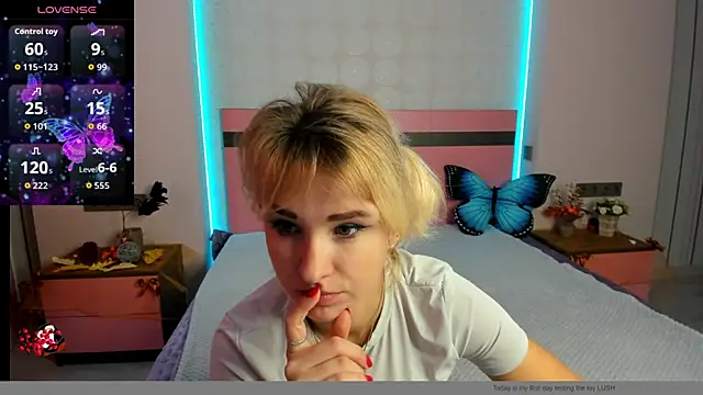 MeryMidnight online show from 4, 11, 2025