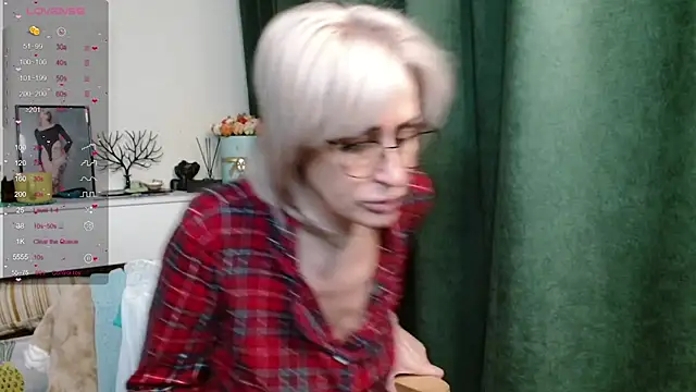 Snapshot of PamellaMurphy chatting on 14, 5, 2026 PamellaMurphy online show from 14, 5, 2026