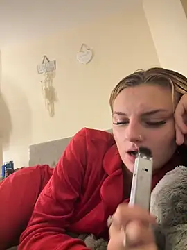 Snapshot of Summer21k chatting on 19, 10, 2025 Summer21k online show from 19, 10, 2025